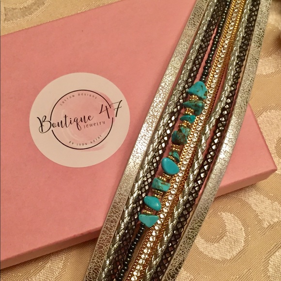 Vegan leather - multi strand bracelet - Picture 2 of 2